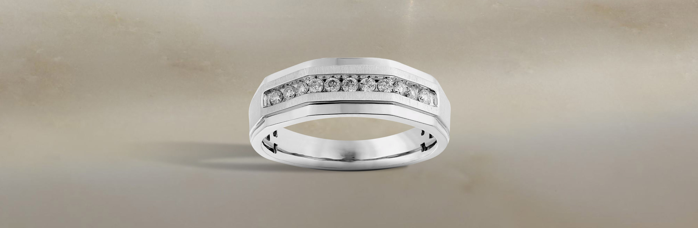 Ernest jones deals titanium ring